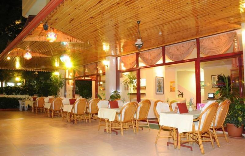 Amber-Rose Apart Hotel Алания Экстерьер фото